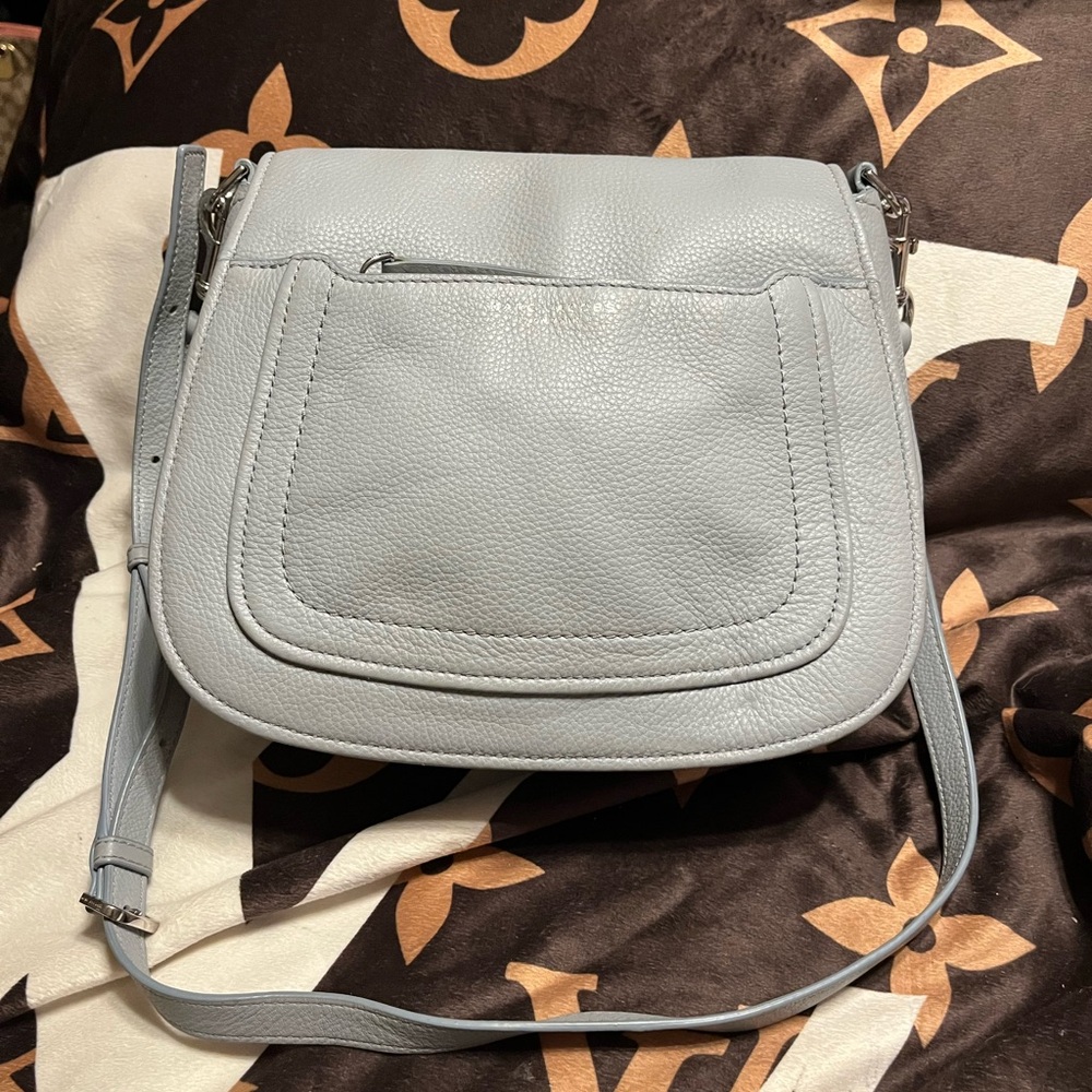 Marc Jacobs EUC Light Gray Leather Crossbody Bag